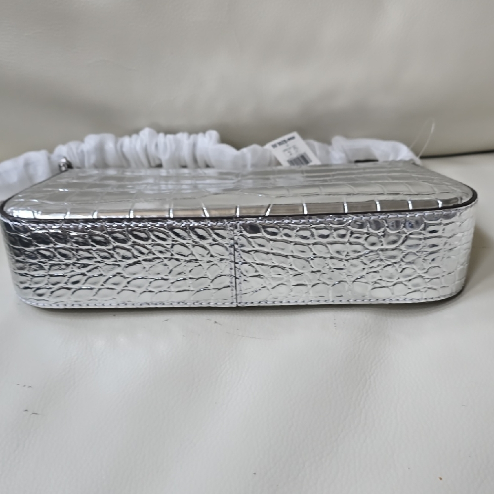 Michael Kors Silver Crossbody Bag with Croc-Embossed Design - Picture 8 of 13